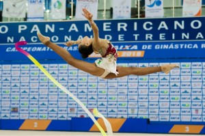 Estudante do CECB representará o Brasil no Mundial Juvenil e no Pan-Americano de ginástica rítmica