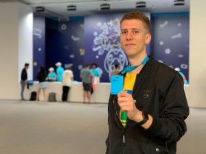 Victor Kreniski foi selecionado superando outros 10 mil concorrentes de todo o mundo. Foto: divulgação UCB.